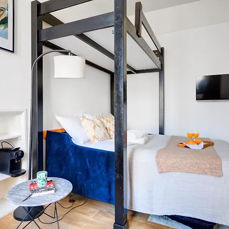 Appartamento Bnbnova - Cozy For 2 In The Heart Of Le Marais Parigi